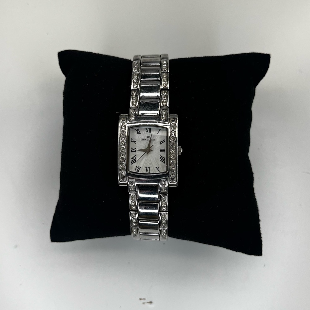 Anne Klein Wome's Elegant New‎ Rhinestone 10/7127SW Watch New Battery
